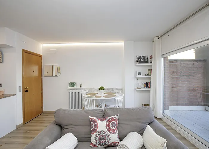 Con Gran Terraza En 아파트